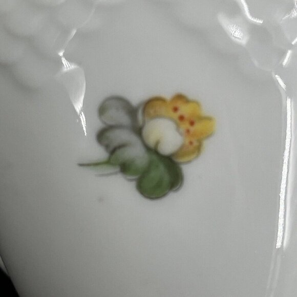 Bing & Grondahl B&G Kjobenhavn Denmark Porcelain Cups Saucers Yellow Set of 2 - Picture 8 of 10